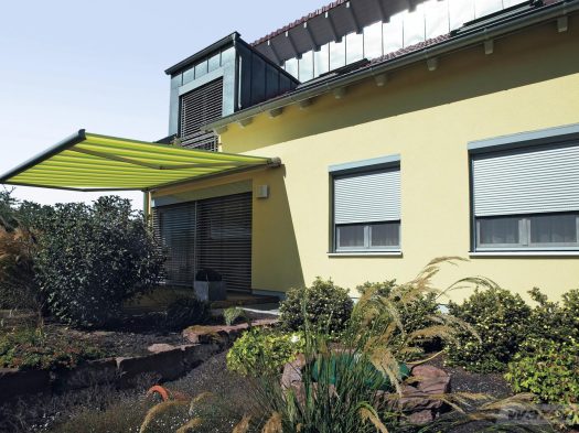 Haus mit Rollladen