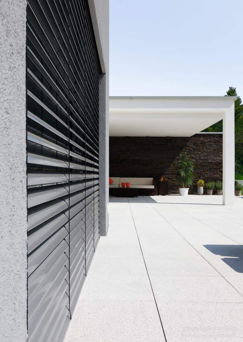 Haus mit Raffstore