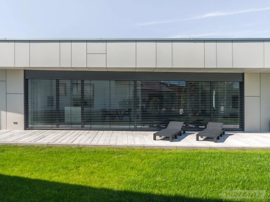Haus mit Raffstore