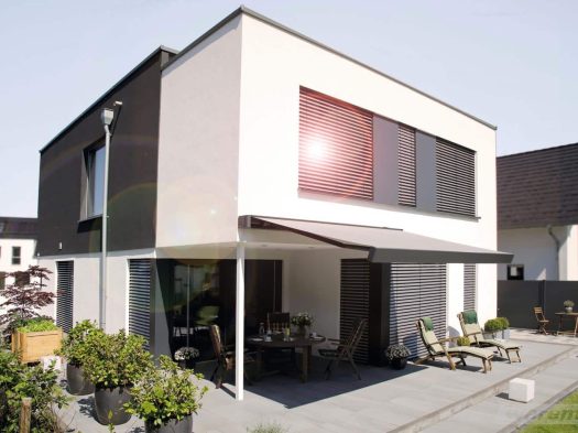 Haus mit Raffstore