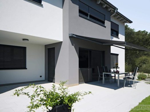 Haus mit Rollladen
