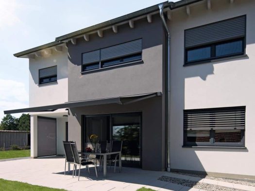 Haus mit Rollladen